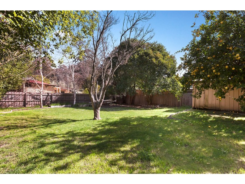 6 Irene Crescent, Mitcham VIC 3132