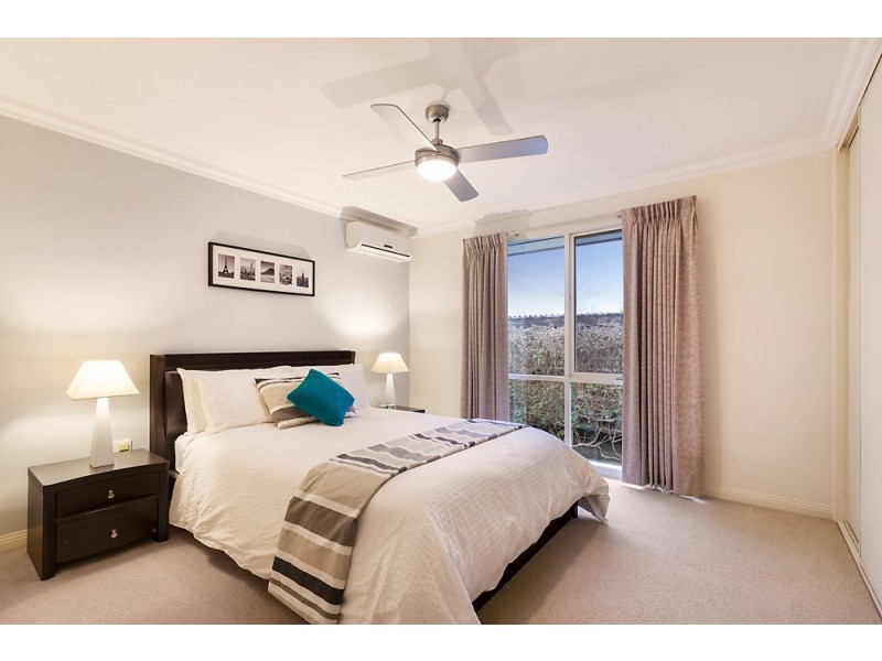 2/10 Owen Street, Mitcham VIC 3132