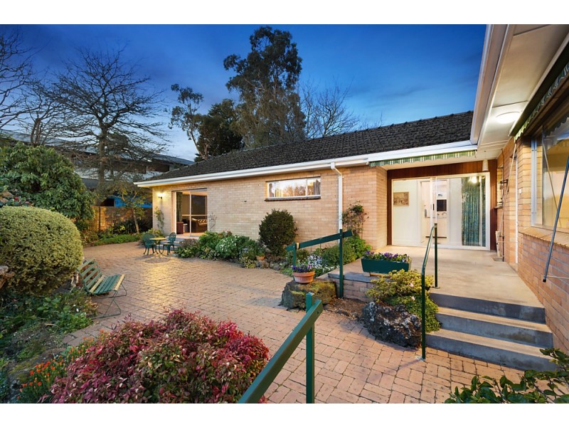 48 Alandale Road, Blackburn VIC 3130