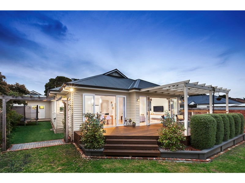 13 Wright Street, Blackburn VIC 3130