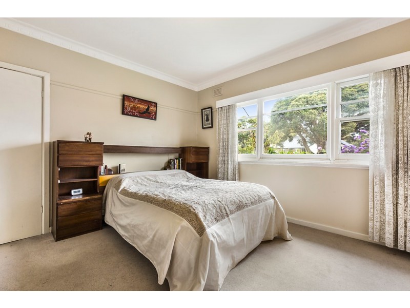 17 Mountain View Road, Nunawading VIC 3131