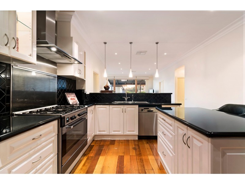 24 Malabar Road, Blackburn VIC 3130