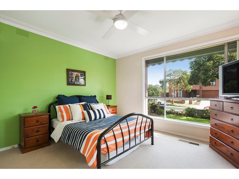 25 Samuel Road, Blackburn South VIC 3130