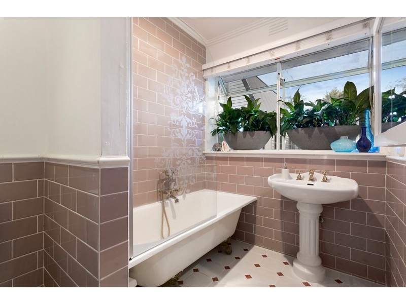 50 Victor Crescent, Forest Hill VIC 3131