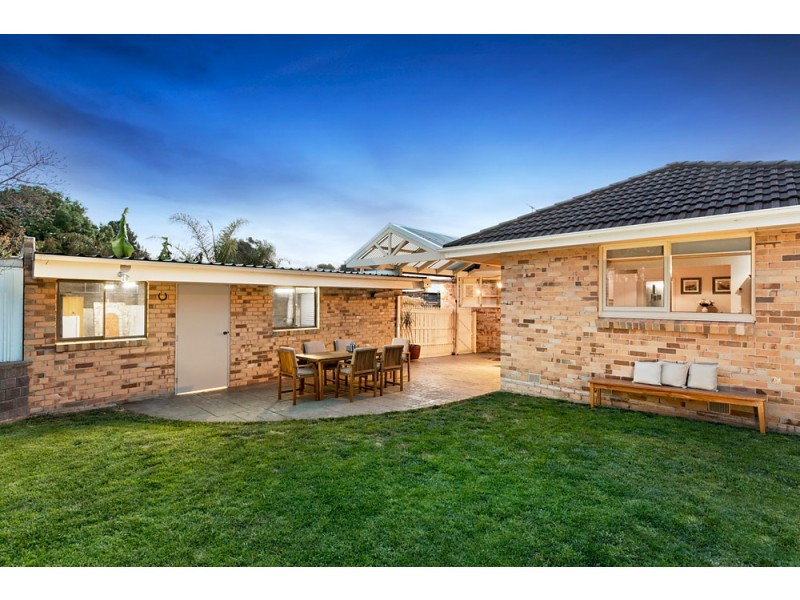 3 Barker Street, Blackburn South VIC 3130