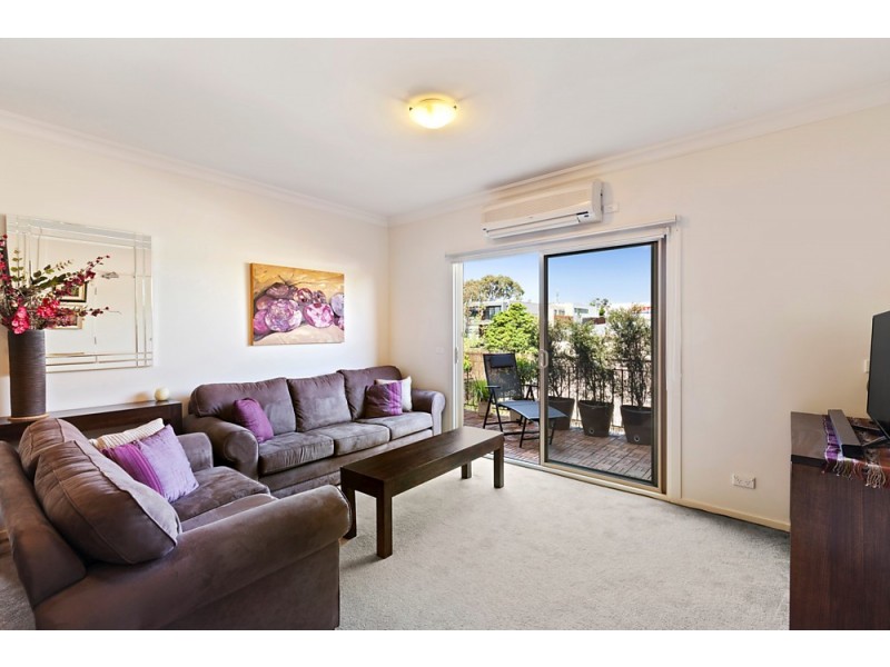 30/12-18 Bourke Street, Ringwood VIC 3134