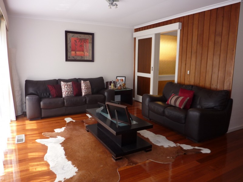 8 Manhattan Square, Vermont VIC 3133