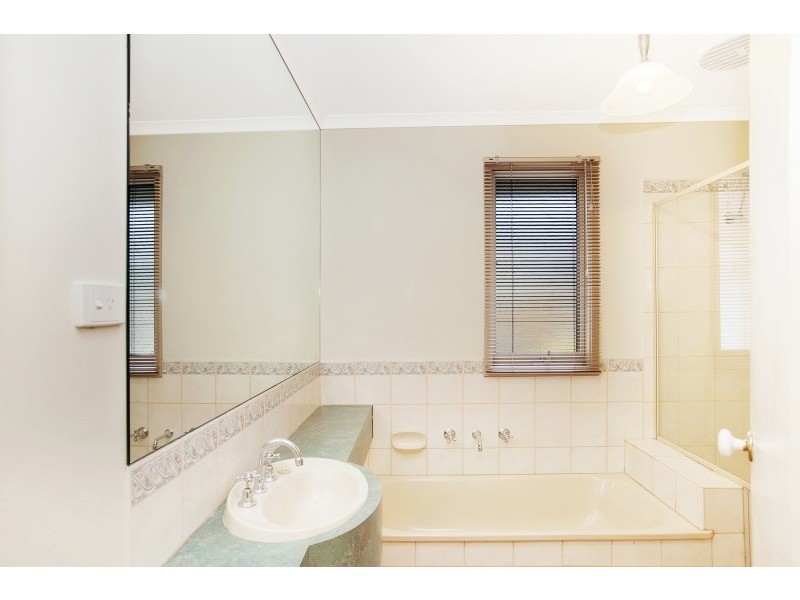 2/229 Canterbury Road, Blackburn VIC 3130