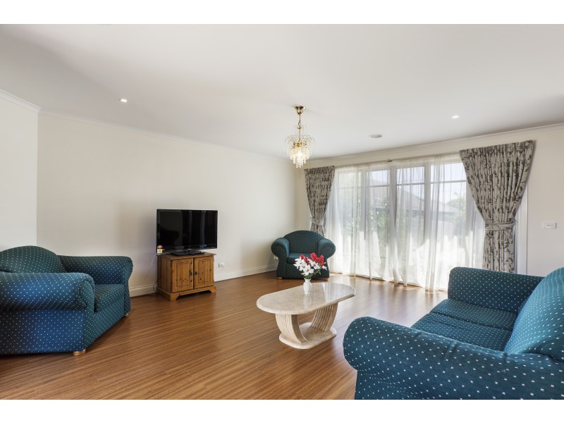 2/16 Merle Street, Blackburn North VIC 3130