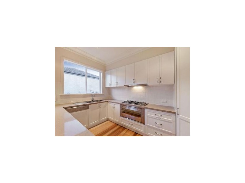 2/25 Quarry Road, Mitcham VIC 3132