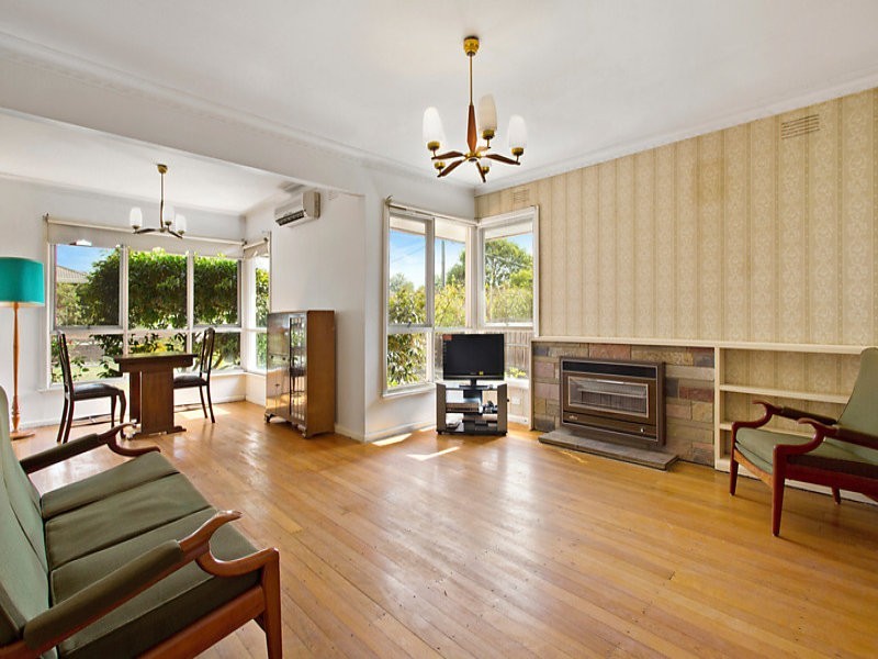 17 Douglas Street, Blackburn North VIC 3130