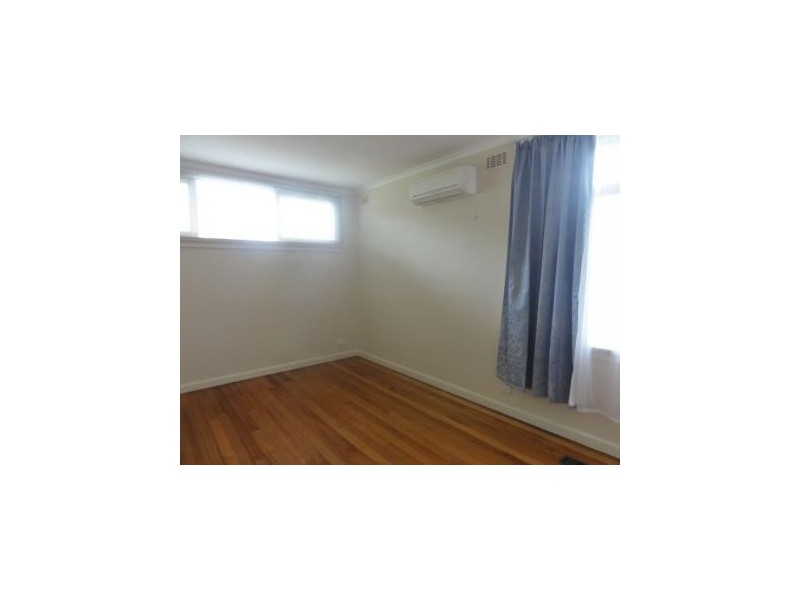 15 Iris Street, Burwood VIC 3125