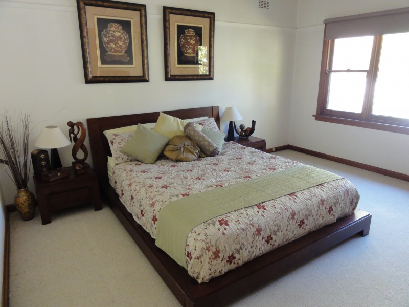 15 Rosslyn Street, Blackburn South VIC 3130