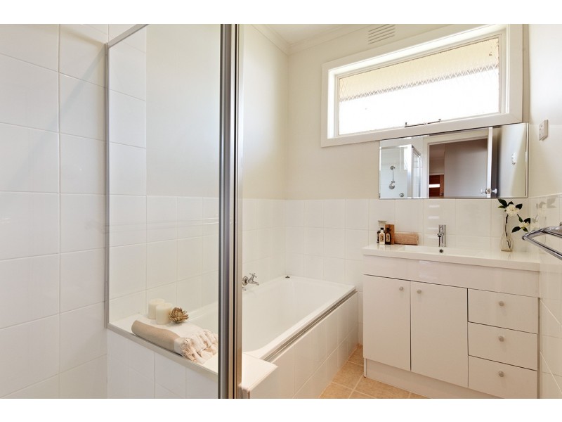 104 Shafer Road, Blackburn North VIC 3130