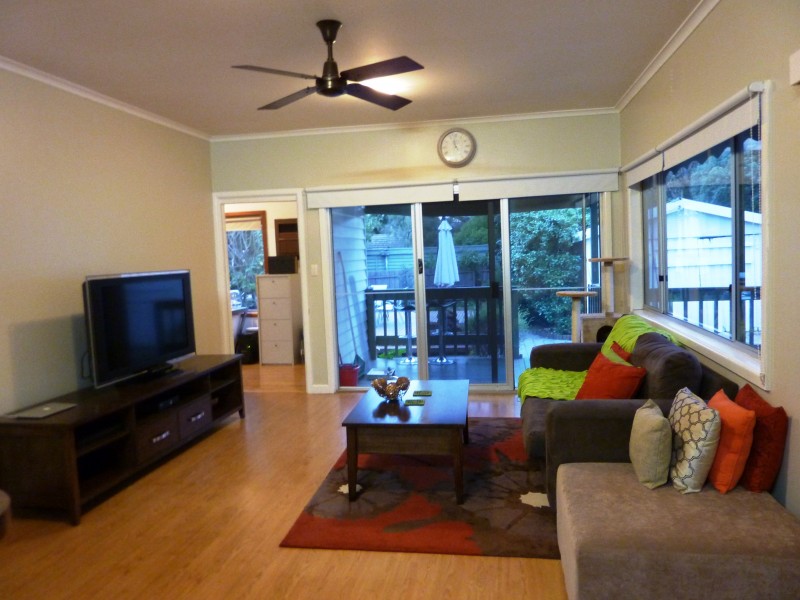 4 Ashlar Crescent, Blackburn VIC 3130