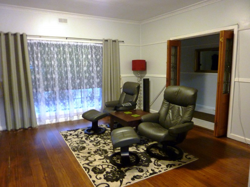 4 Ashlar Crescent, Blackburn VIC 3130