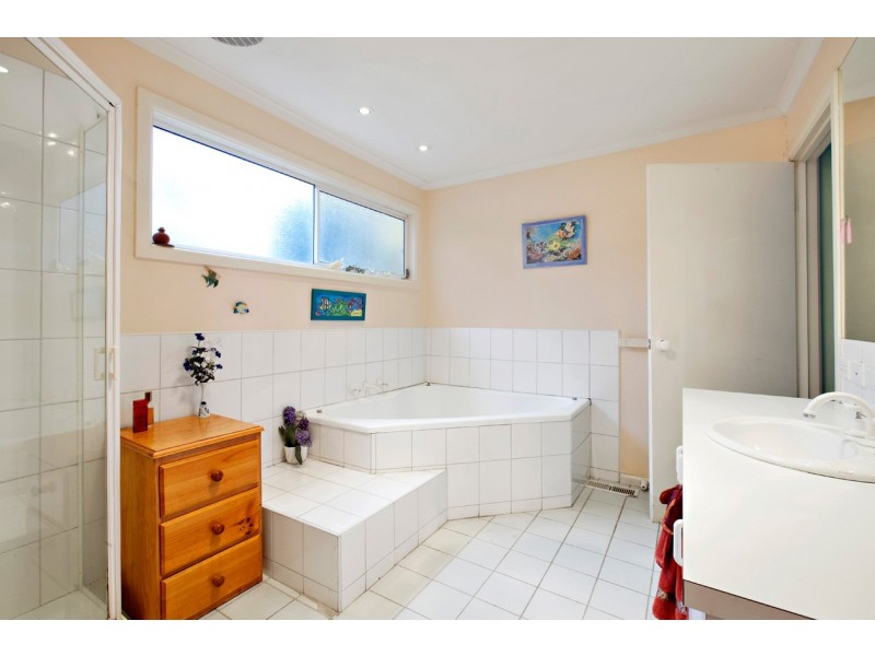 29 Grange Road, Blackburn South VIC 3130