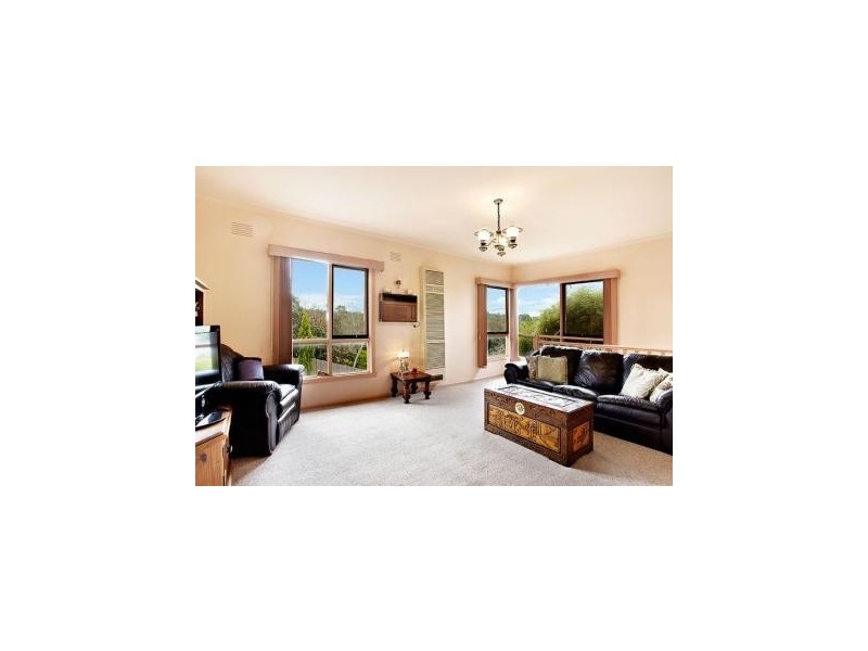 83 Heathfield Rise, Box Hill North VIC 3129