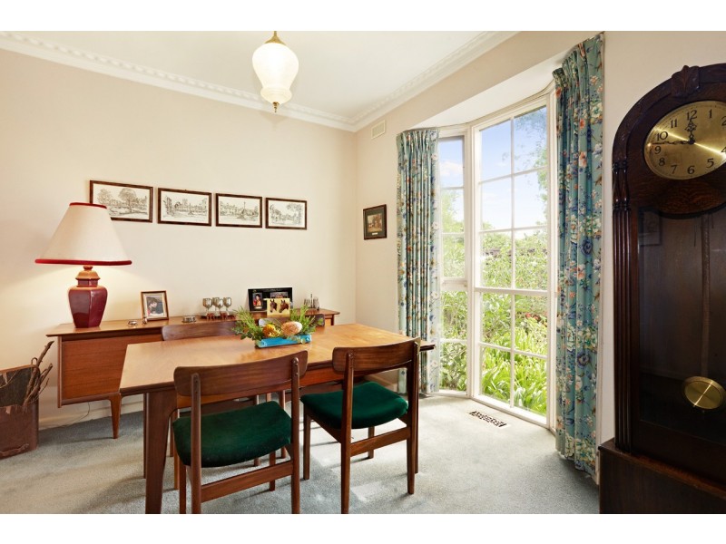 2 Handel Court, Blackburn VIC 3130