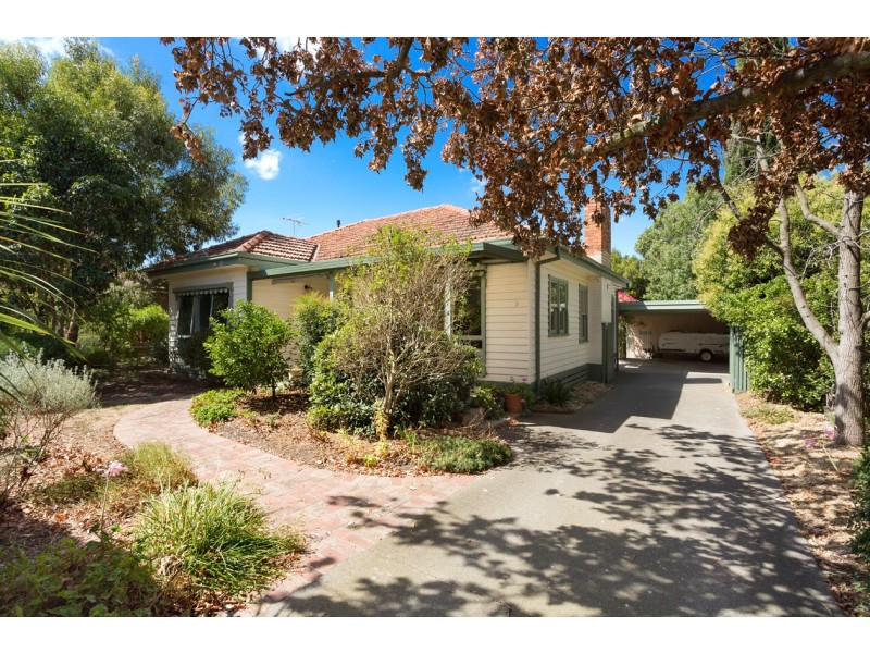 9 Vine Street, Blackburn VIC 3130