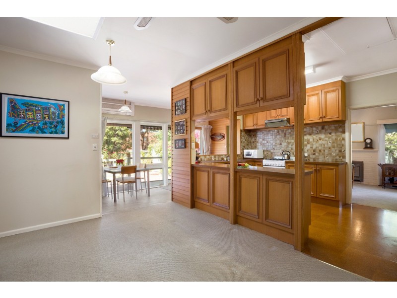 9 Vine Street, Blackburn VIC 3130