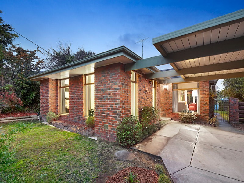 12 Cerberus Street, Donvale VIC 3111