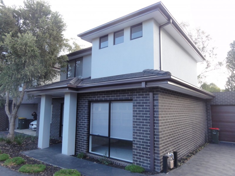 2/17 Forster Street, Mitcham VIC 3132