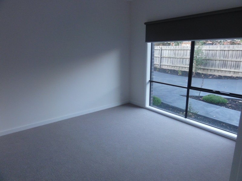 2/17 Forster Street, Mitcham VIC 3132