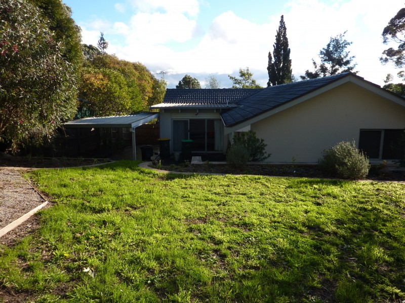 5 Ashburton Drive, Mitcham VIC 3132