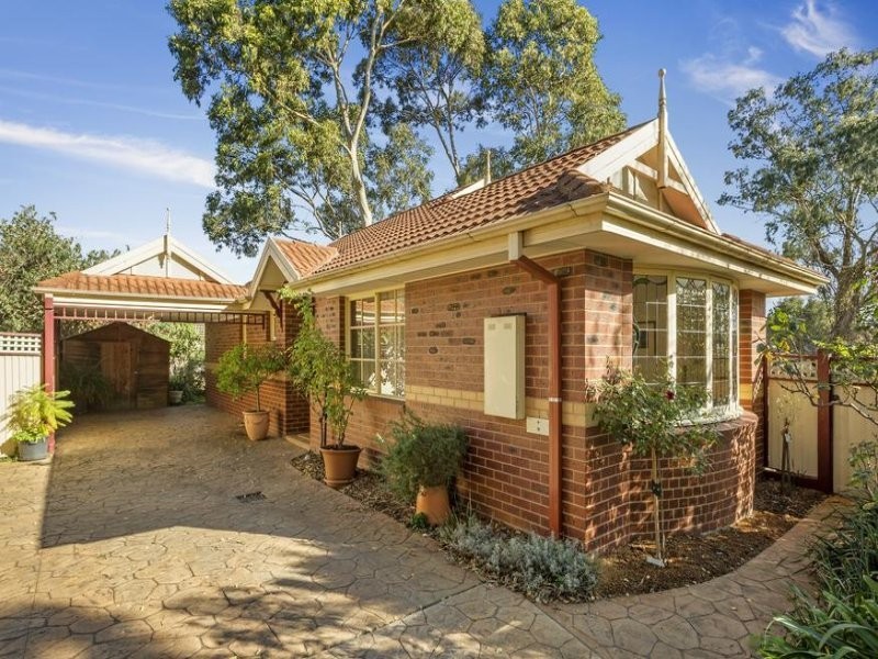 2/12 Clifford Court, Forest Hill VIC 3131