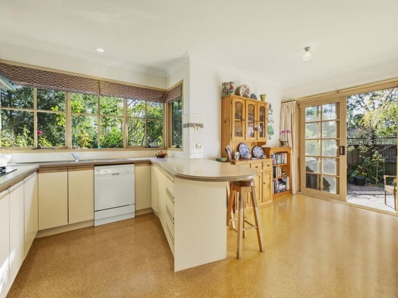 2/12 Clifford Court, Forest Hill VIC 3131