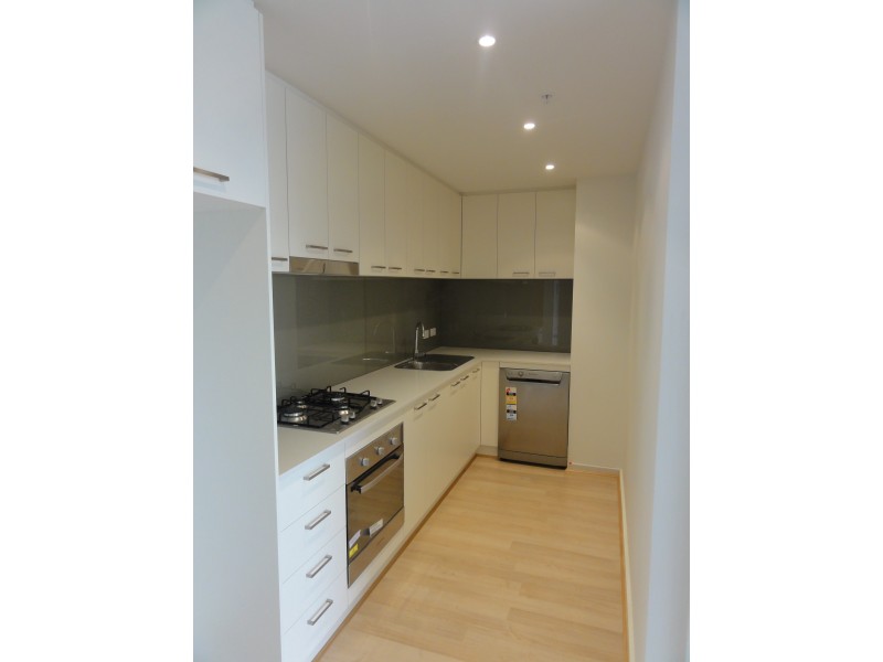 296-310 Middleborough Road, Blackburn VIC 3130