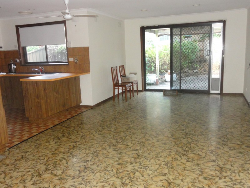 90 Orient Avenue, Mitcham VIC 3132