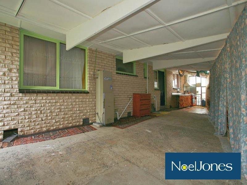 24 Coomoora  Road, Springvale South VIC 3172