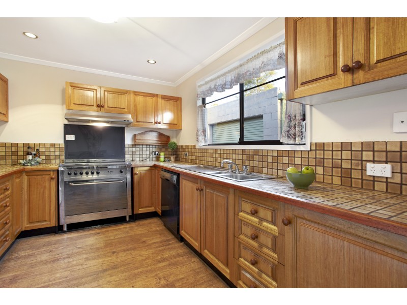 4 Somerset Court, Blackburn South VIC 3130