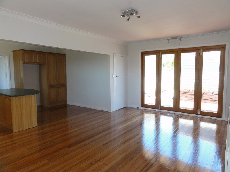 7 Mingeta Avenue, Blackburn South VIC 3130
