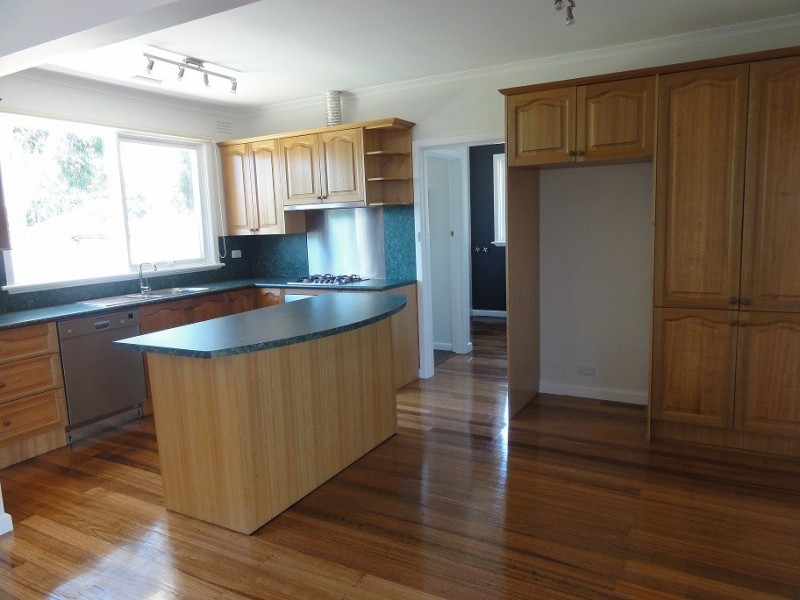 7 Mingeta Avenue, Blackburn South VIC 3130