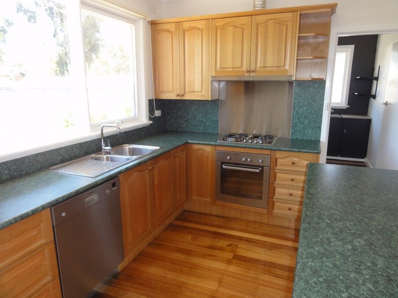 7 Mingeta Avenue, Blackburn South VIC 3130