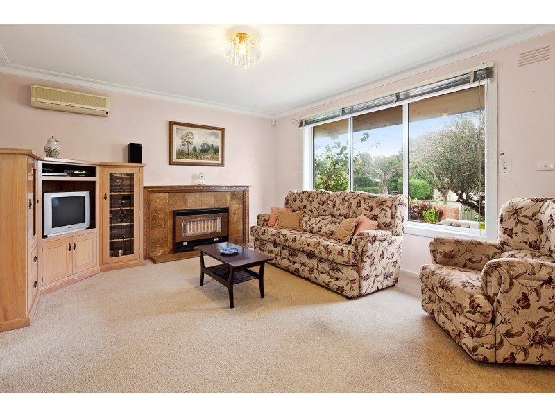 3 Husband Road, Forest Hill VIC 3131