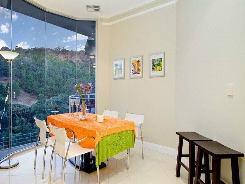 24 Robinson Avenue, Beaumont SA 5066