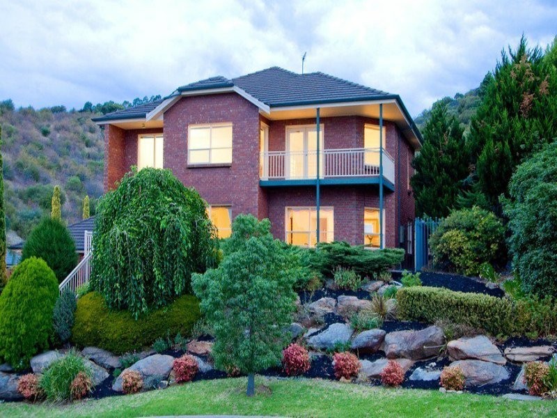 16 Travers Drive, Beaumont SA 5066