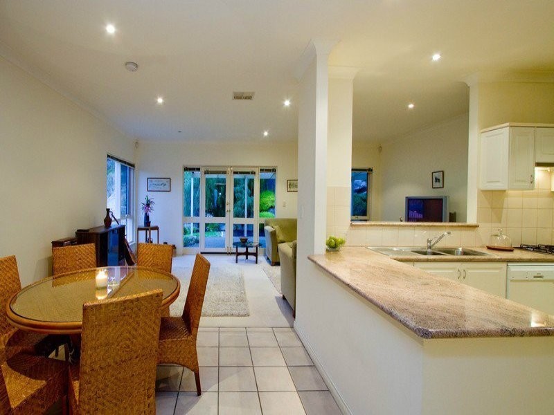 16 Travers Drive, Beaumont SA 5066