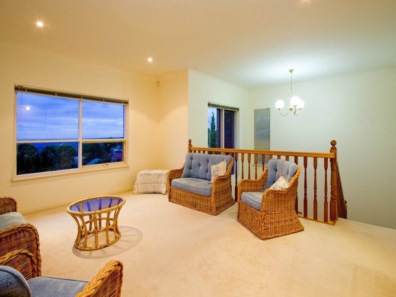 16 Travers Drive, Beaumont SA 5066