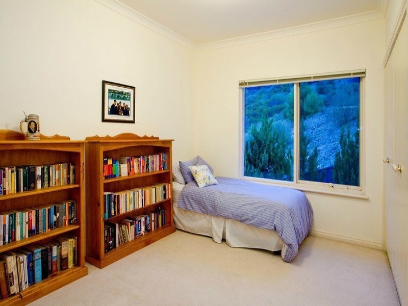 16 Travers Drive, Beaumont SA 5066