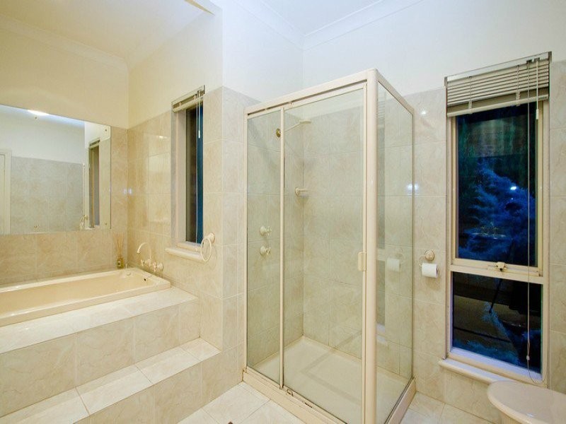 16 Travers Drive, Beaumont SA 5066