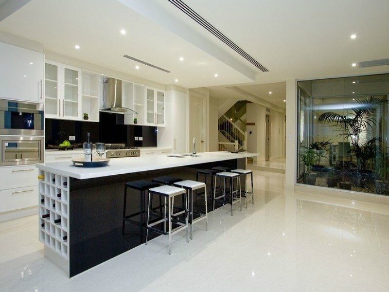 76 Seaview Road, Tennyson SA 5022