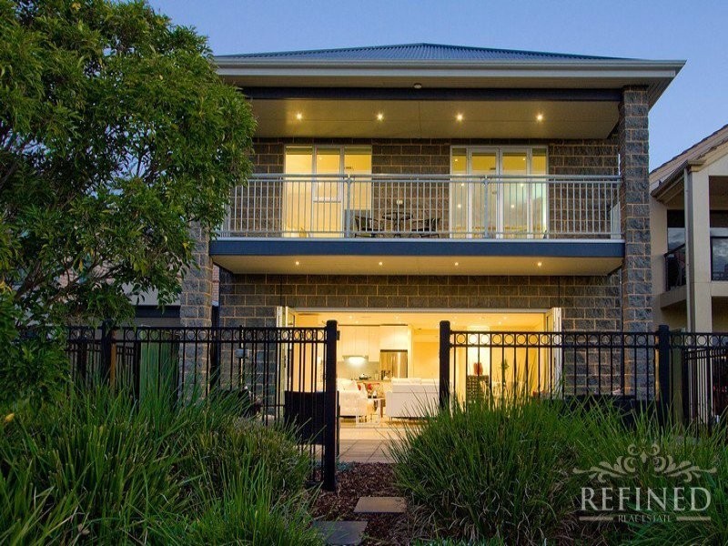 54 Shearwater Drive, Mawson Lakes SA 5095