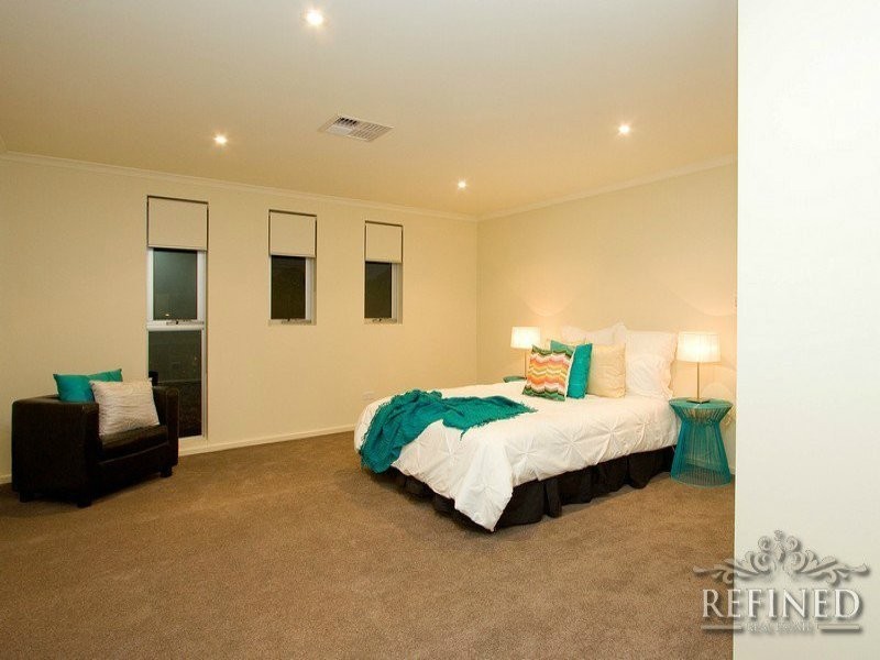 54 Shearwater Drive, Mawson Lakes SA 5095