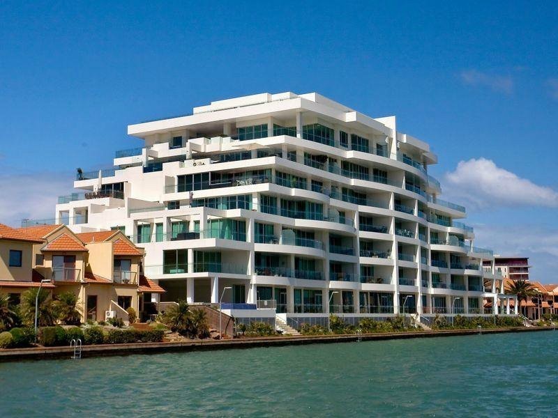 4/155 Brebner Drive, West Lakes SA 5021