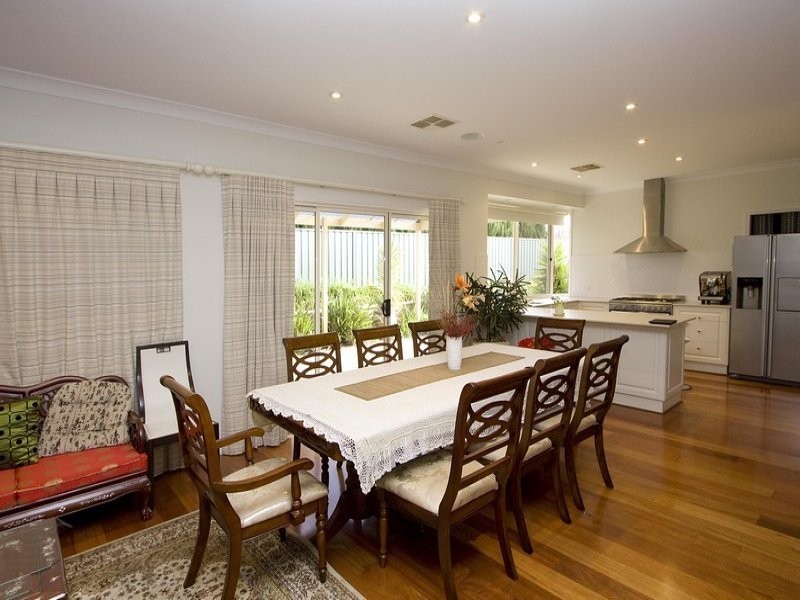 2 Davenport Terrace, Mount Barker SA 5251